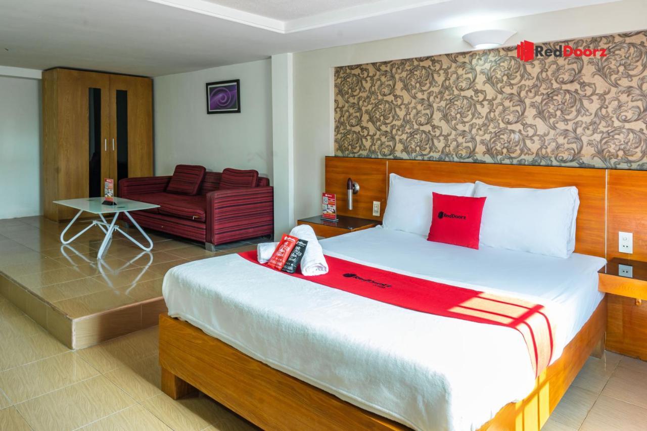เรดดอร์ซ เนียร์ ตันดิญมาร์เก็ต 3 Hotel โฮจิมินห์ซิตี้ ภายนอก รูปภาพ