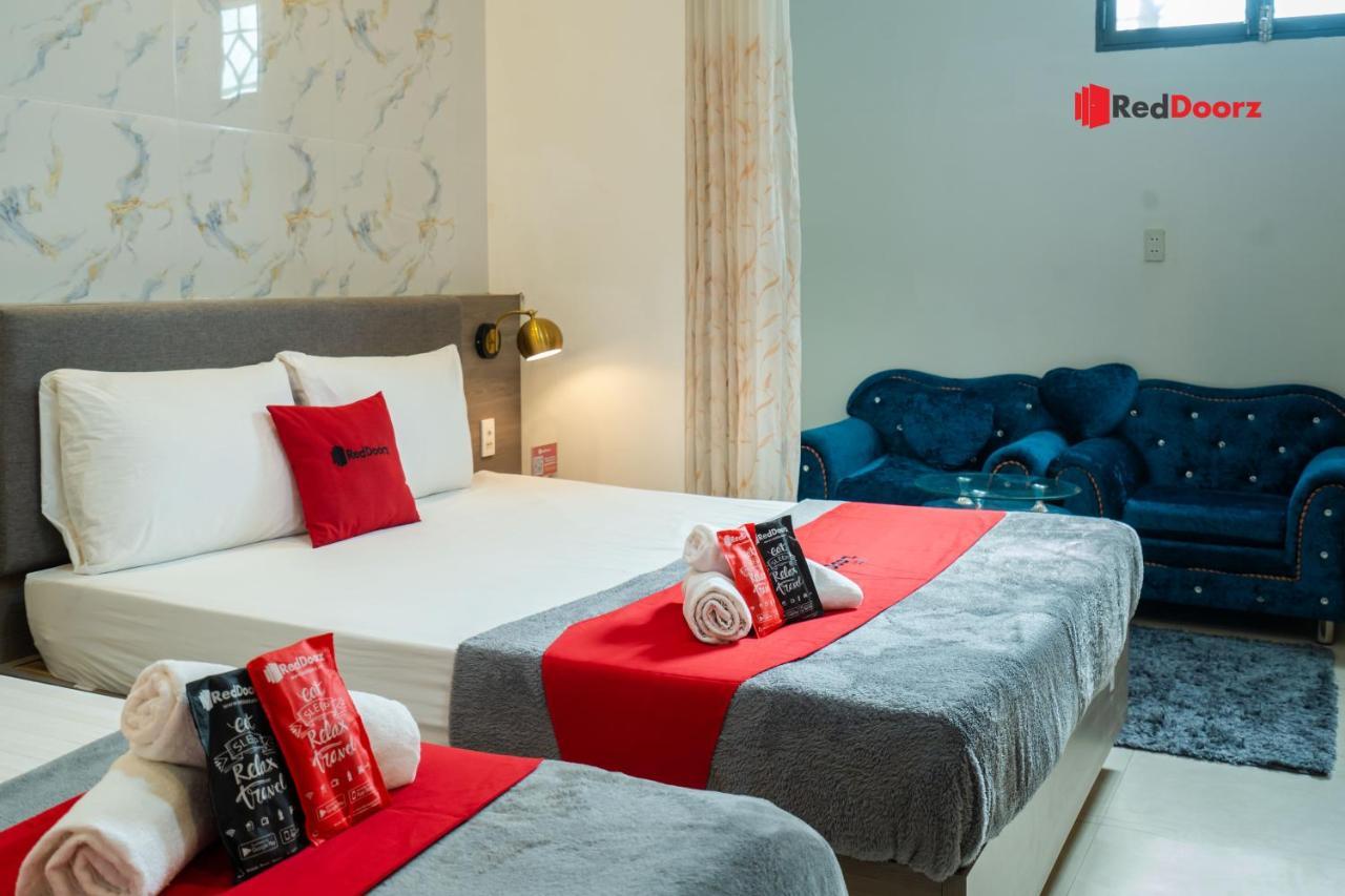 เรดดอร์ซ เนียร์ ตันดิญมาร์เก็ต 3 Hotel โฮจิมินห์ซิตี้ ภายนอก รูปภาพ